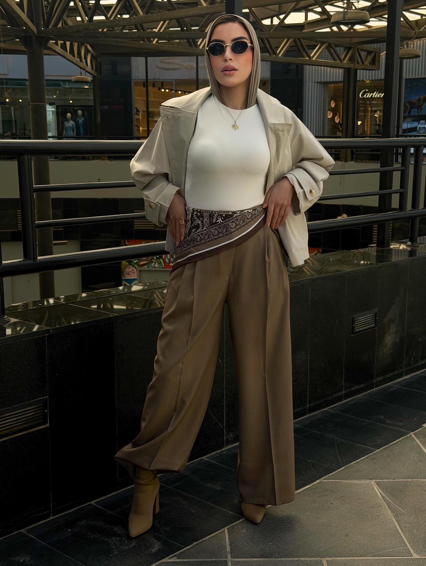 Beige outfit