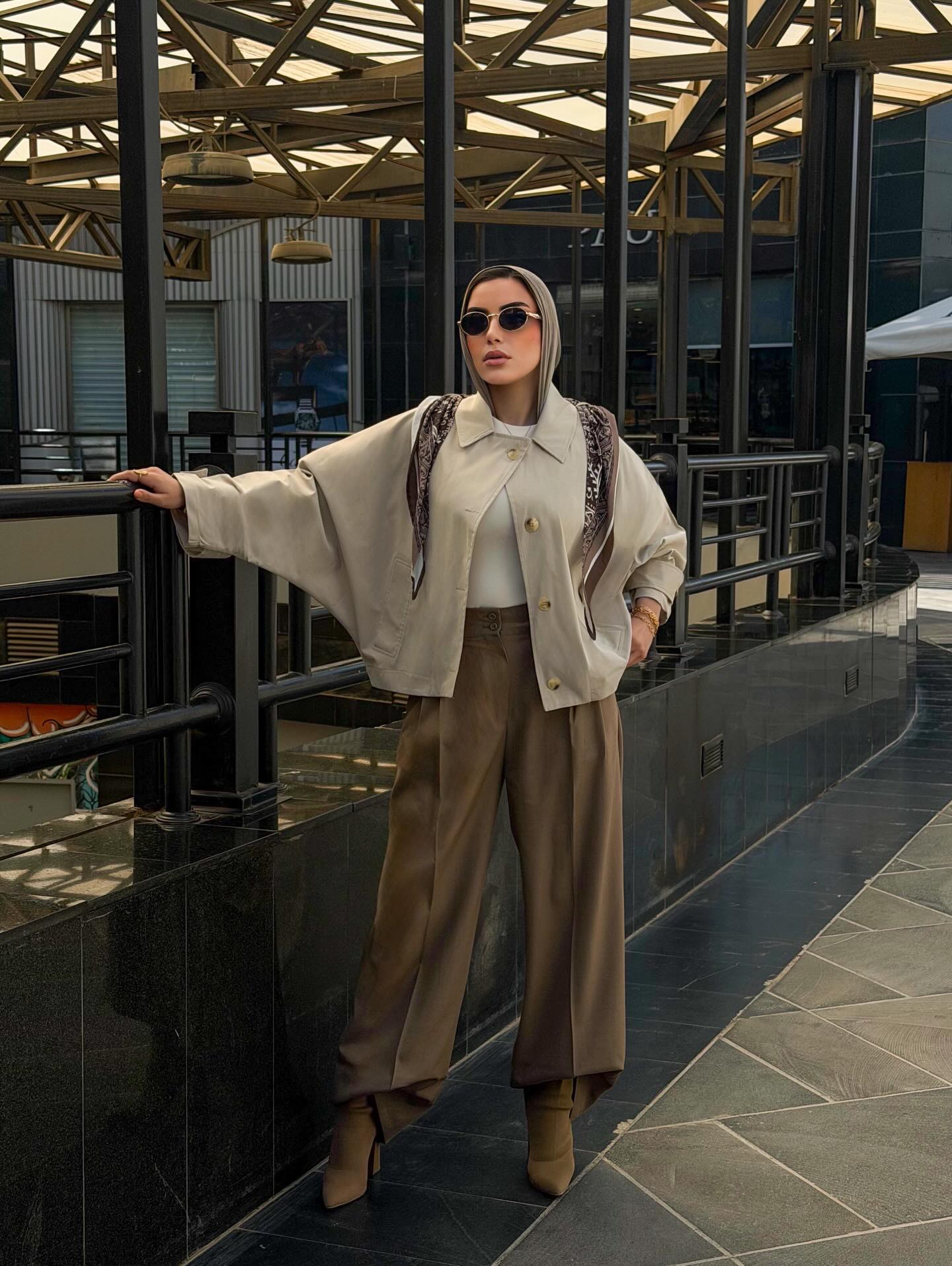 Beige outfit