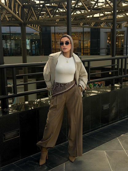 Beige outfit